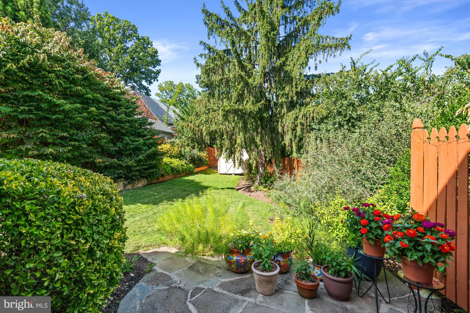 YORKTOWN VILLAGE - Residential