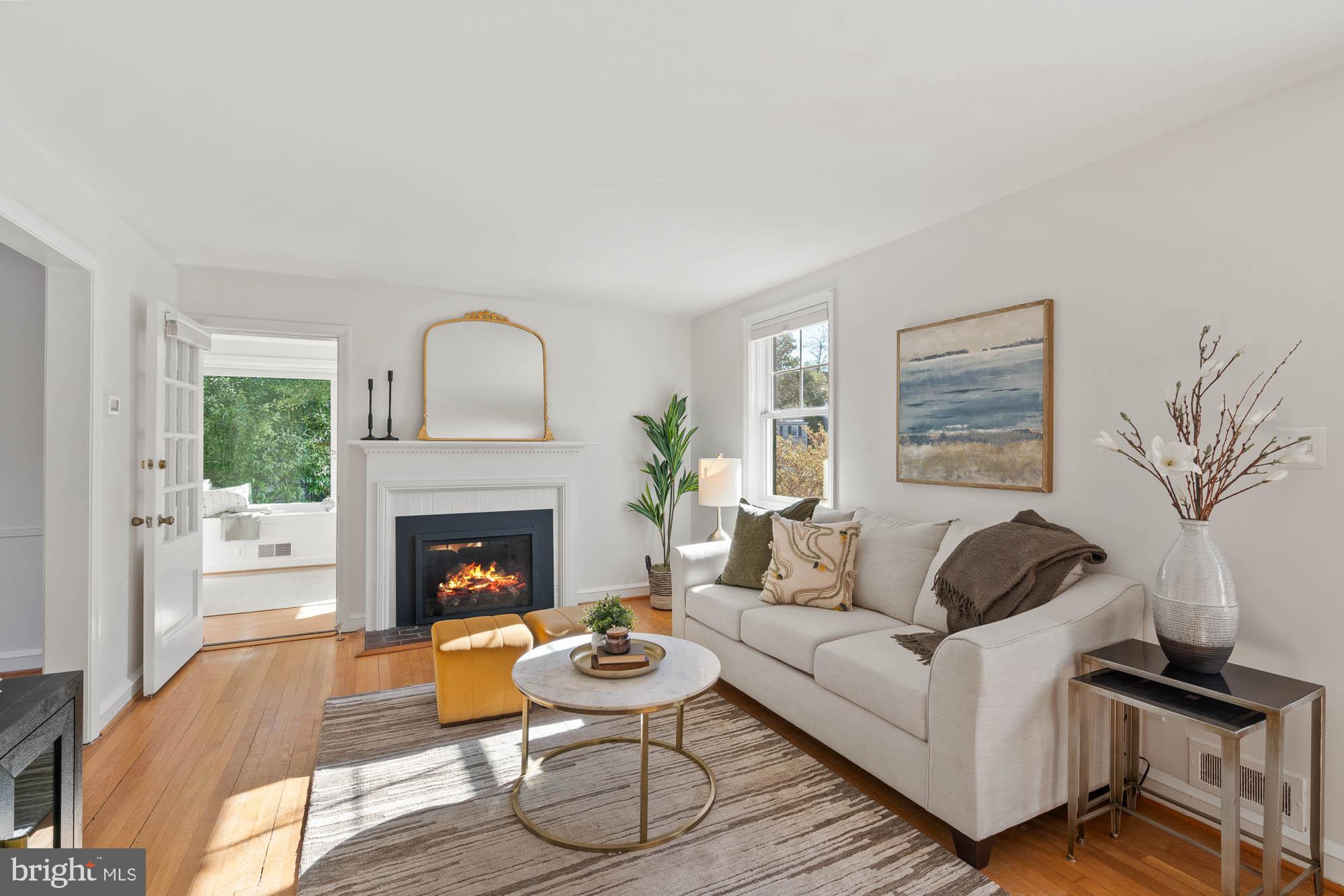 YORKTOWN VILLAGE - Residential