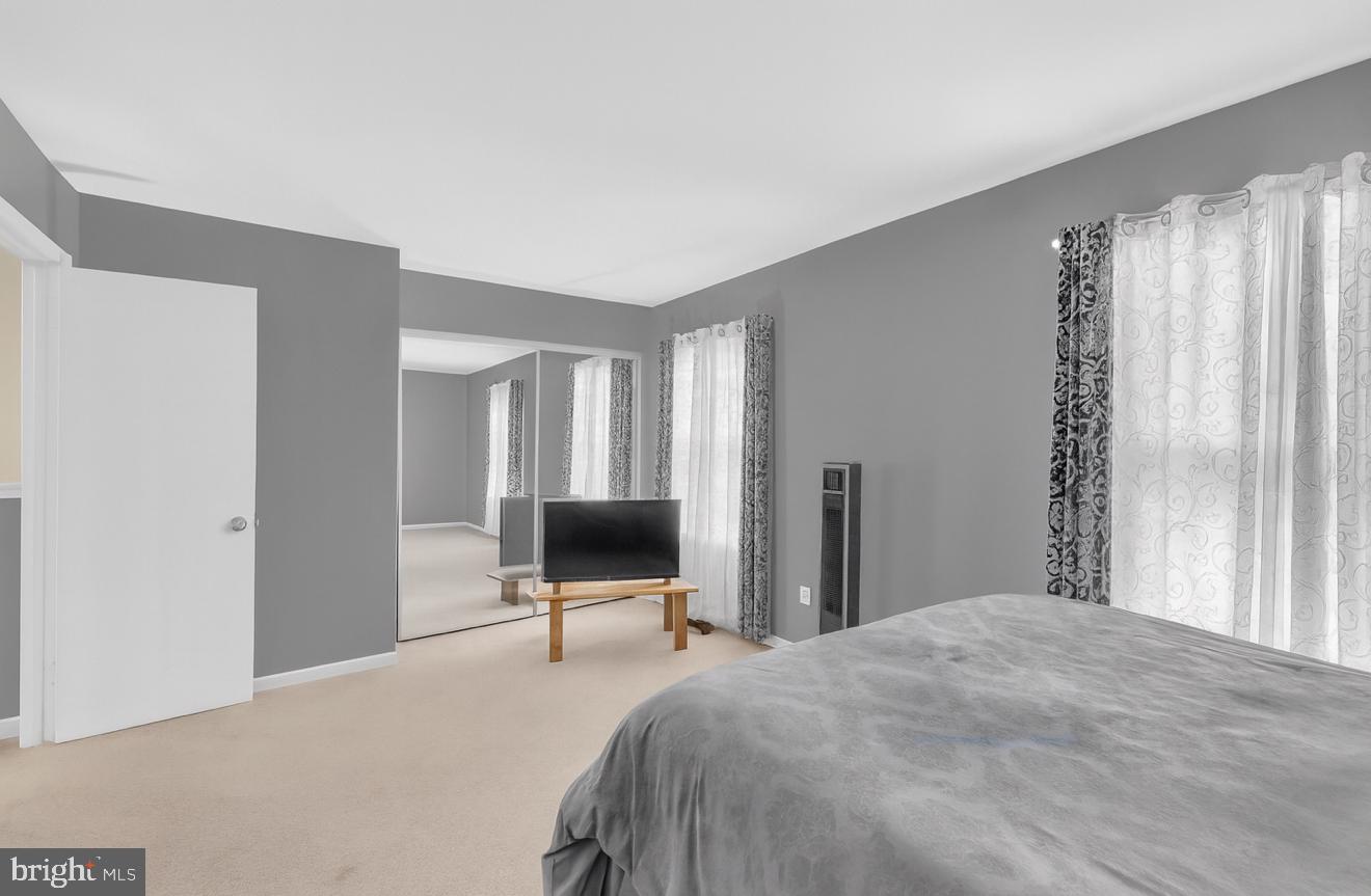 UPTON VILLAGE NORTH - Residential