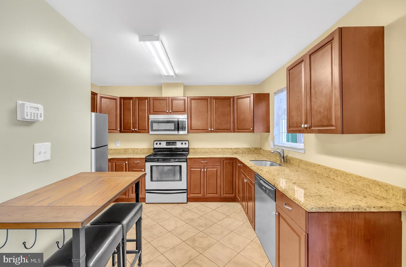 UPTON VILLAGE NORTH - Residential