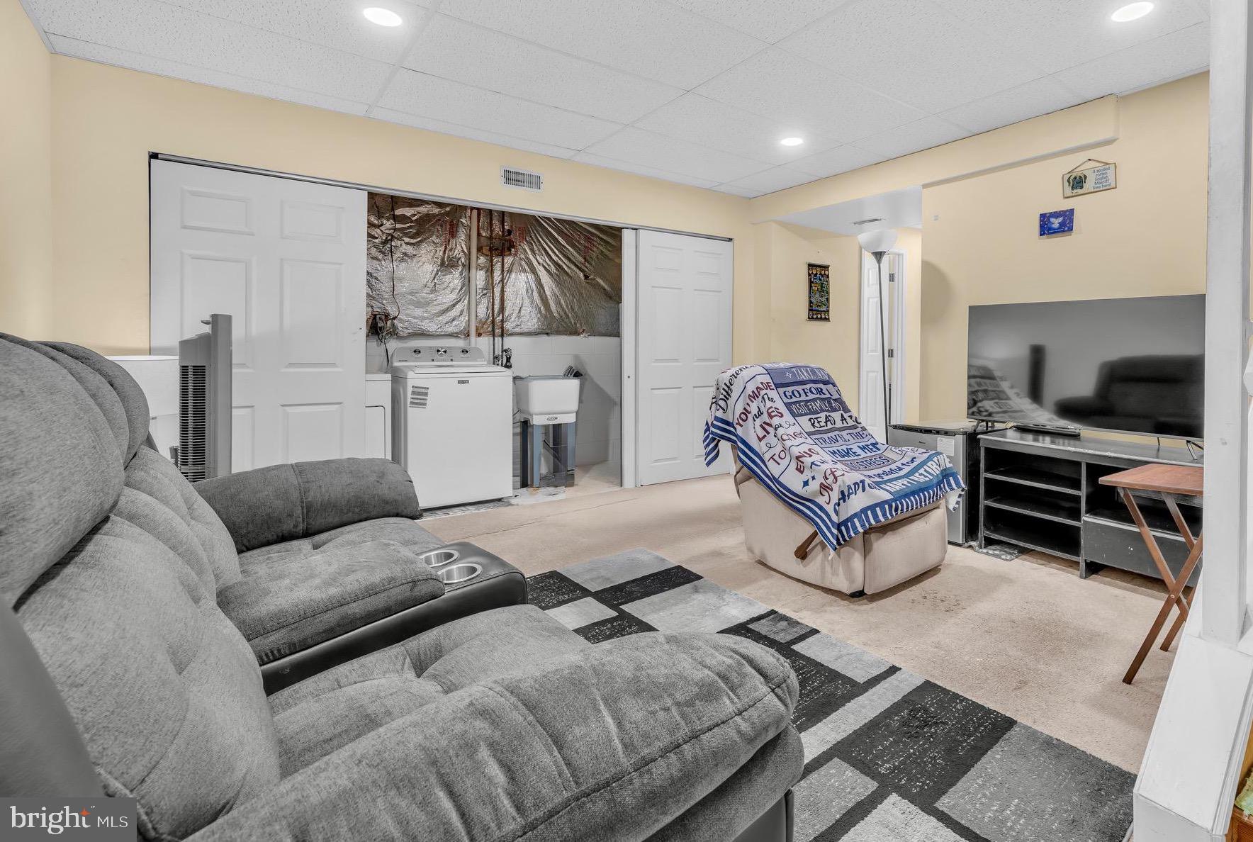 UPTON VILLAGE NORTH - Residential