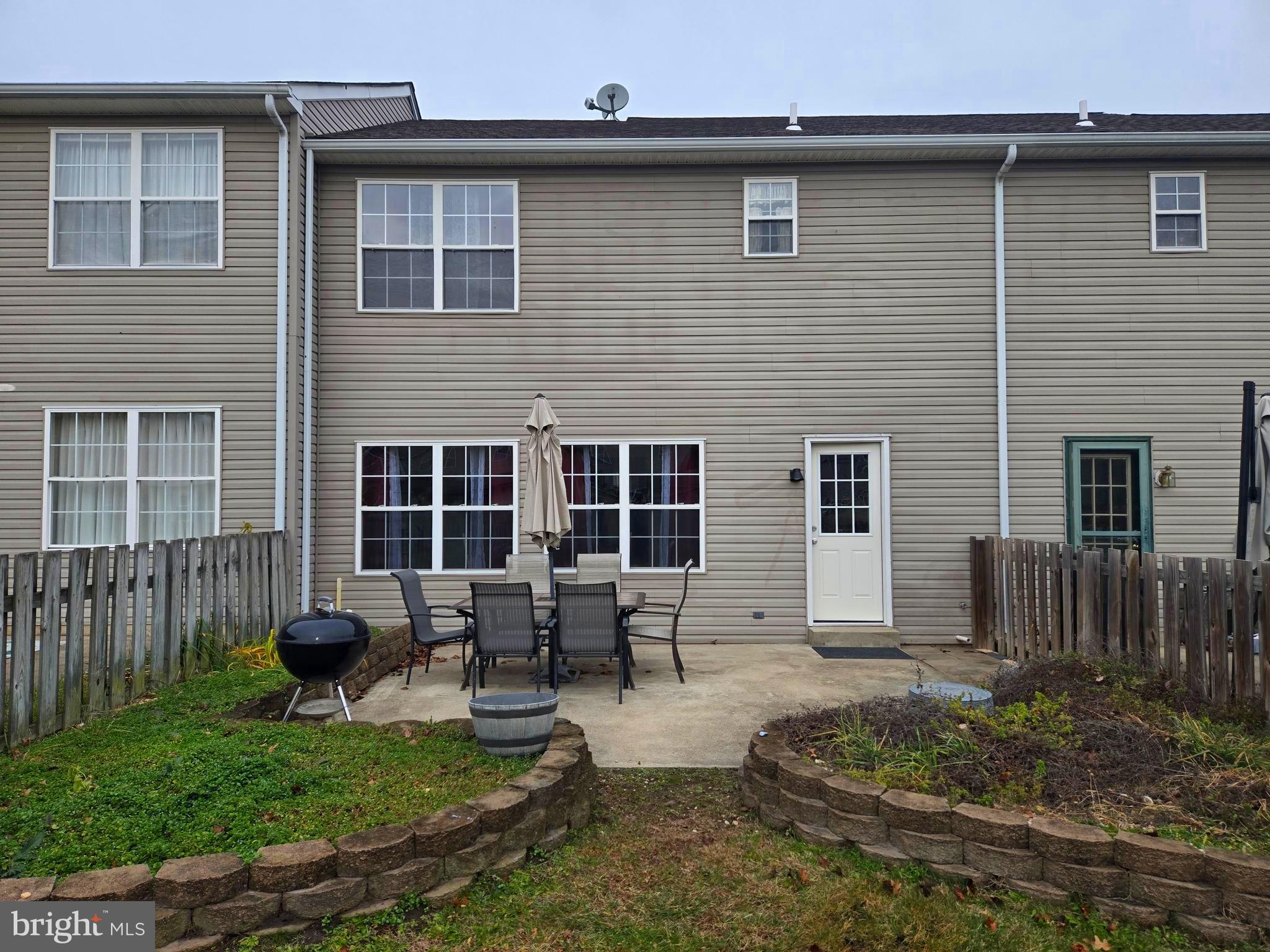 WALNUT BANK FARMS - Residential