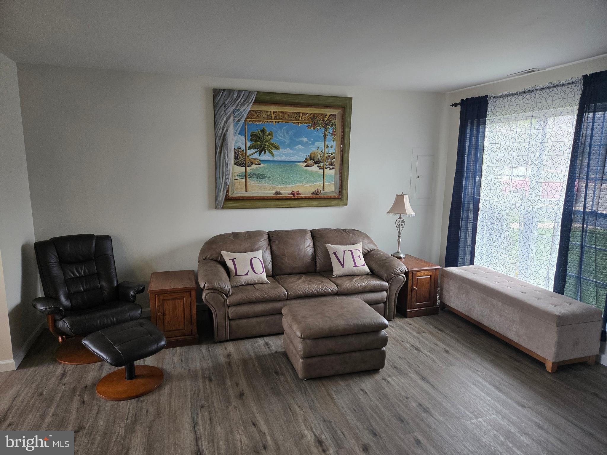 WALNUT BANK FARMS - Residential