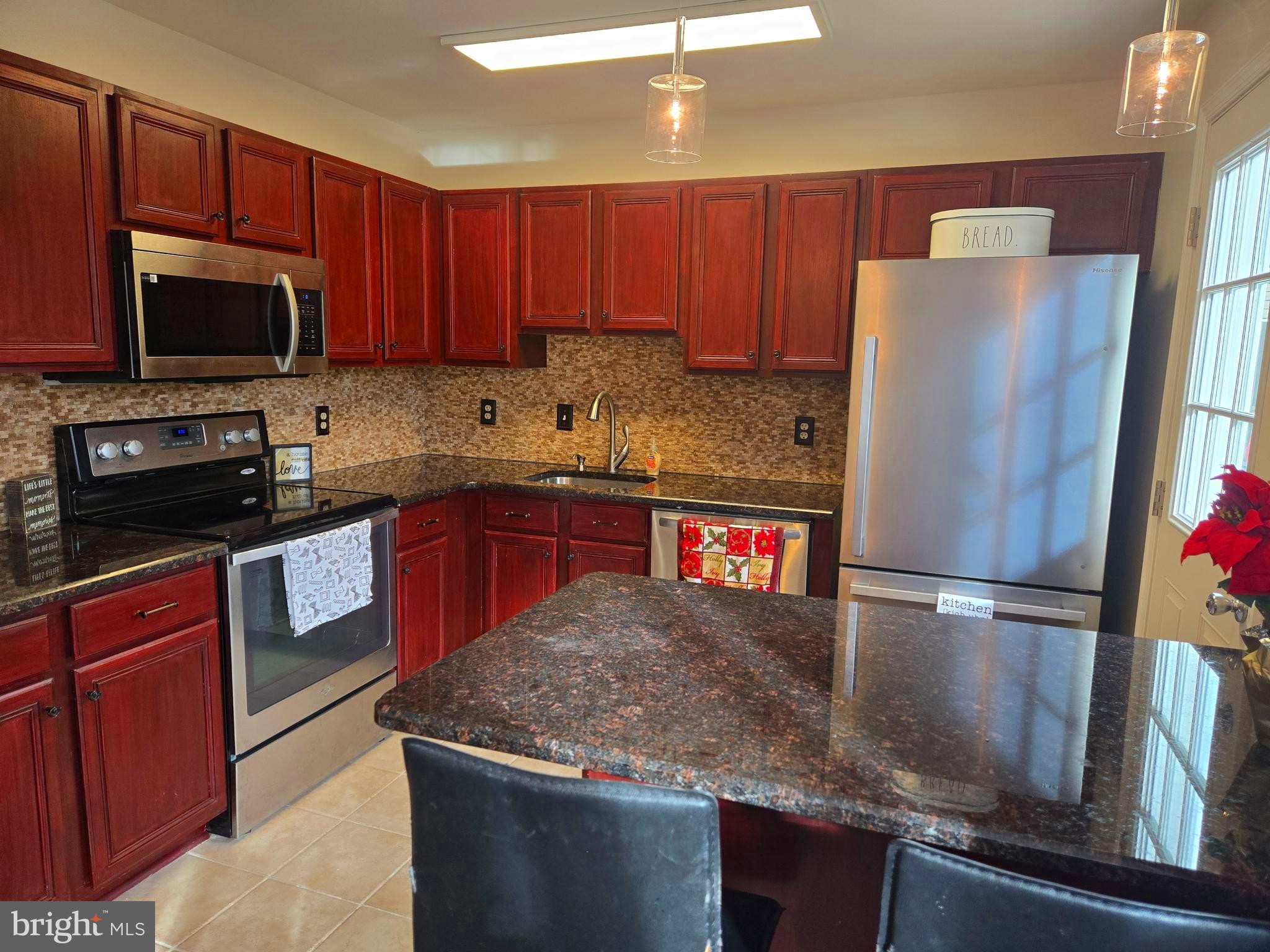 WALNUT BANK FARMS - Residential