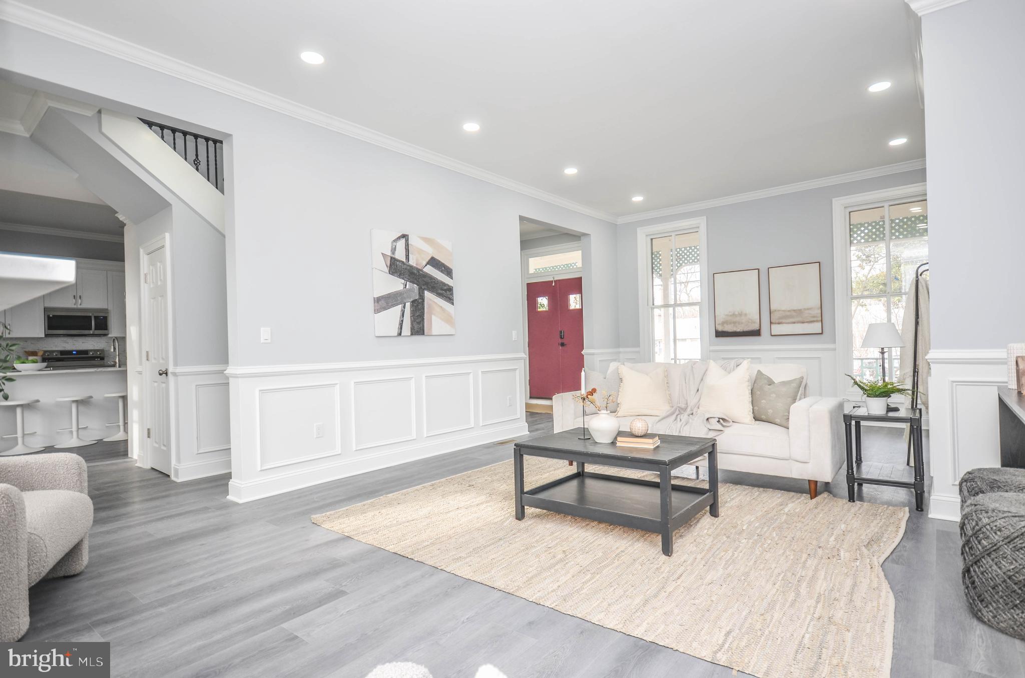 CHARLTON HEIGHTS - Residential