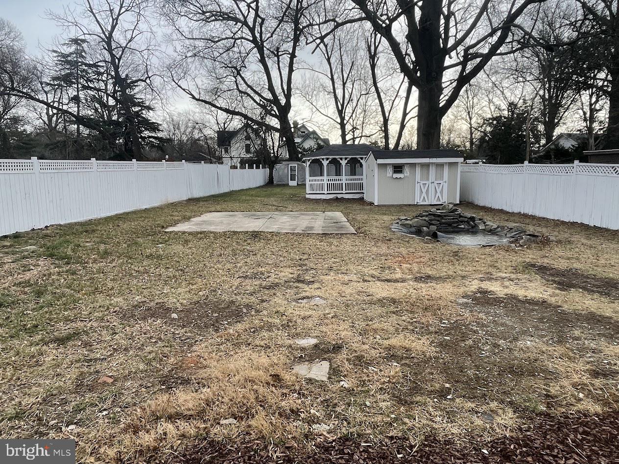 CHARLTON HEIGHTS - Residential