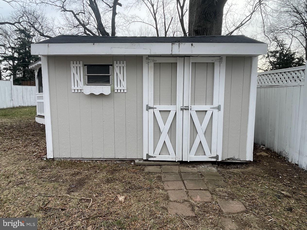 CHARLTON HEIGHTS - Residential