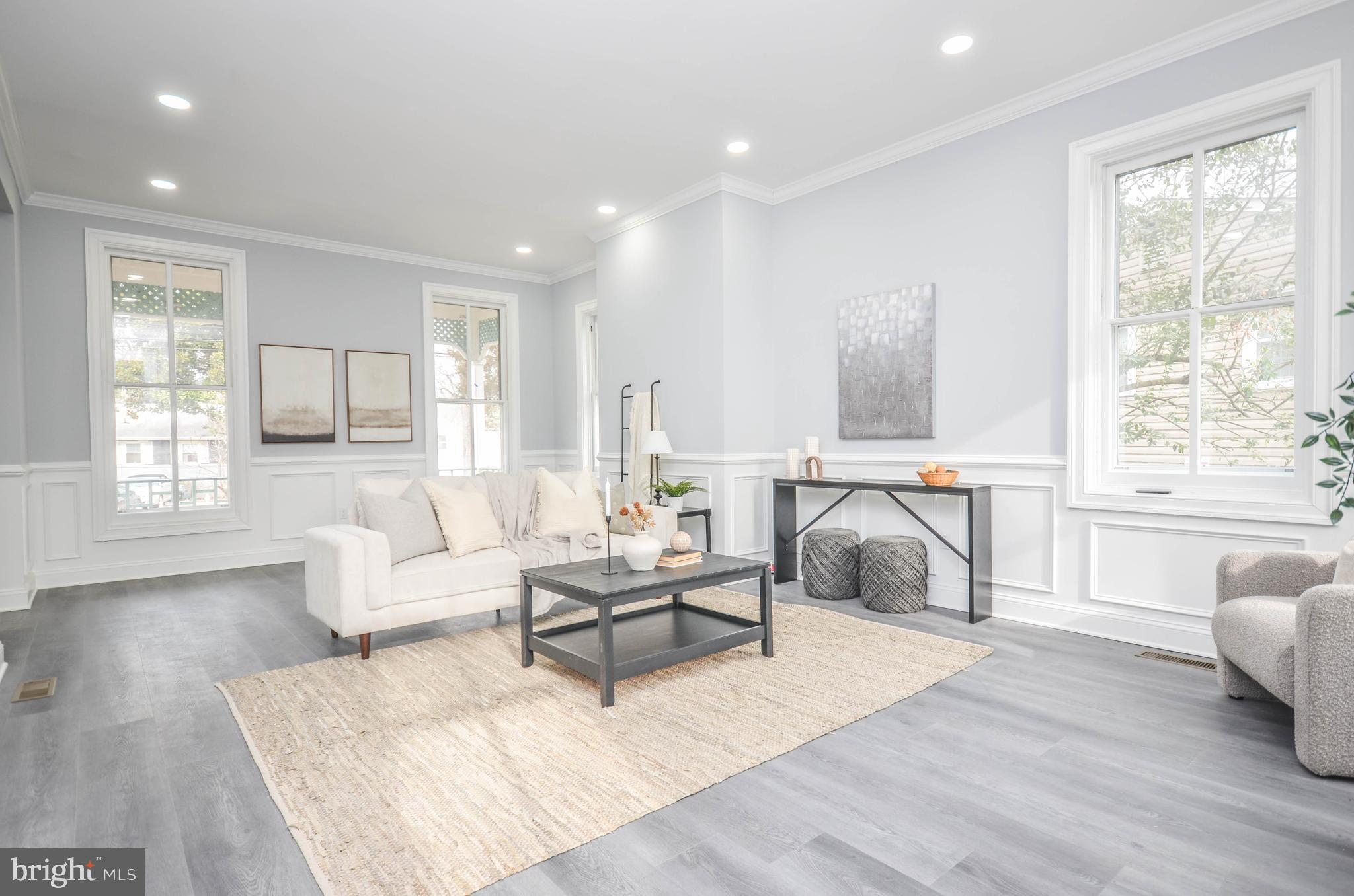 CHARLTON HEIGHTS - Residential