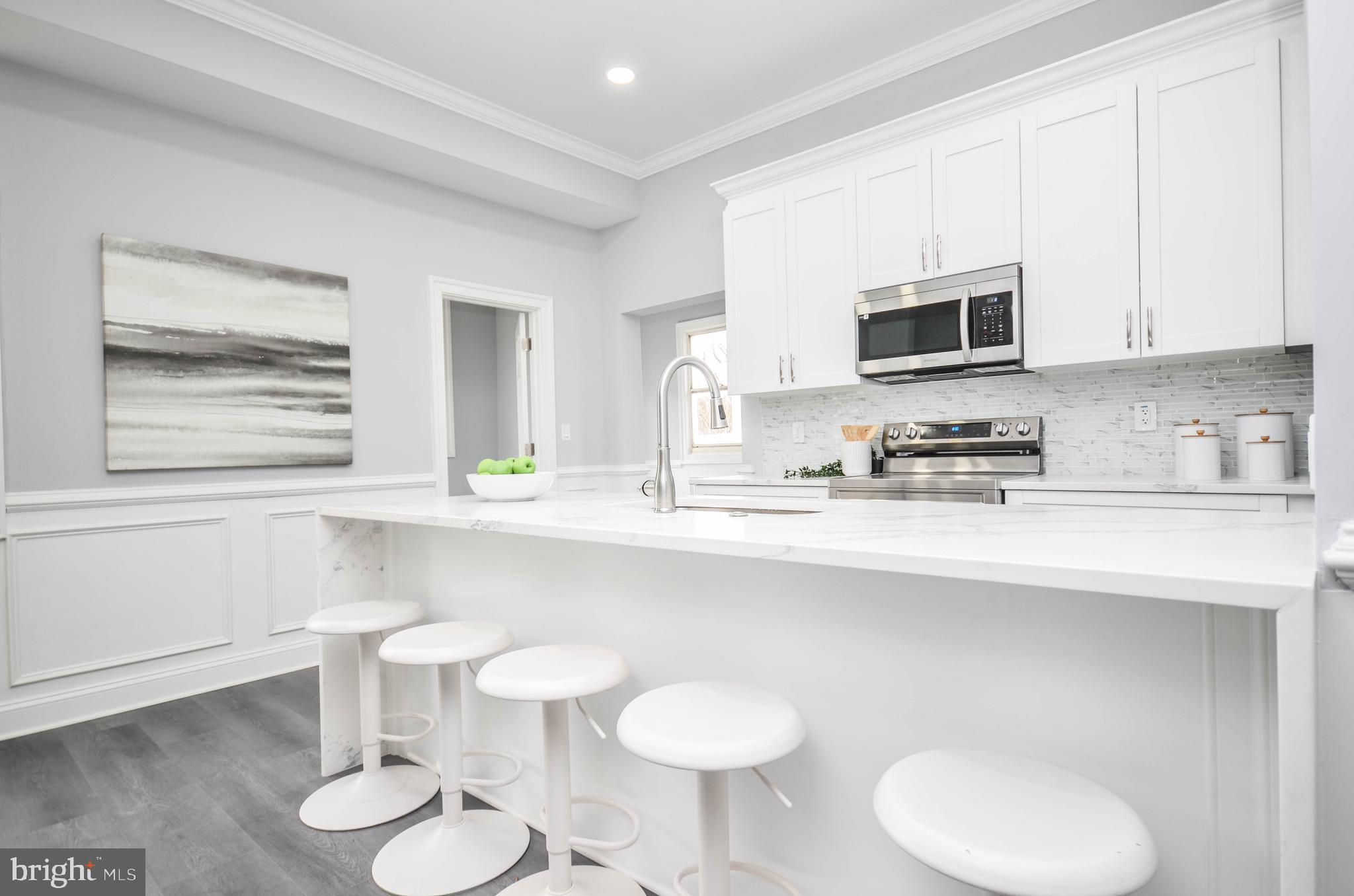 CHARLTON HEIGHTS - Residential