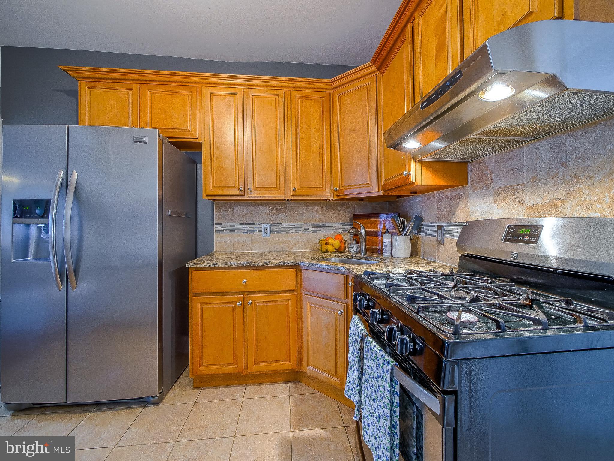 PORT RICHMOND - Residential