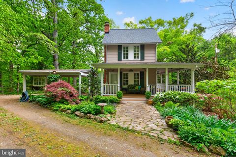 Photo of 6044 Old Lawyers Hill Road, ELKRIDGE, MD 21075 (MLS # MDHW2067752)