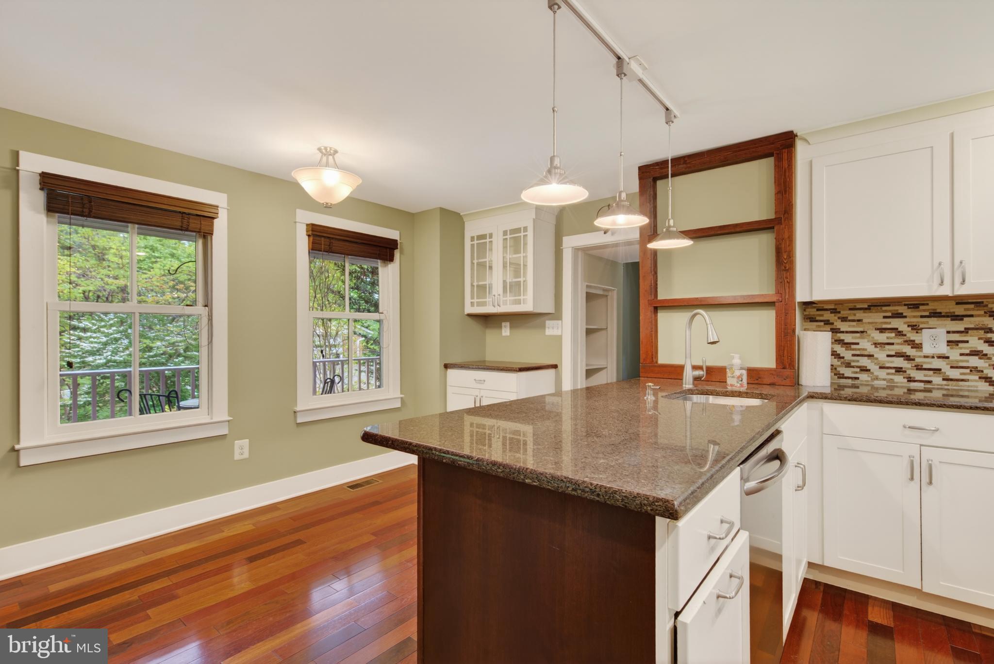 LAWYERS HILL - Residential