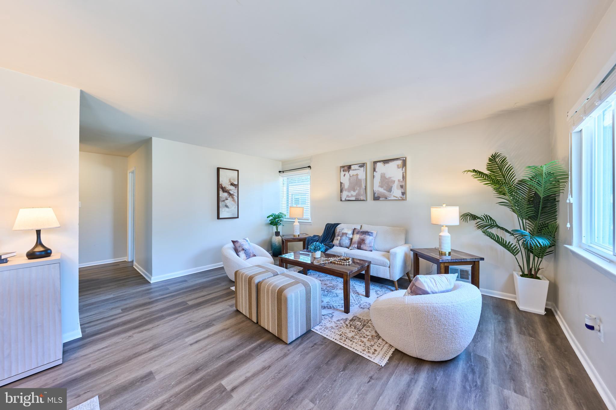 3815 BURLINGAME PLACE 33E