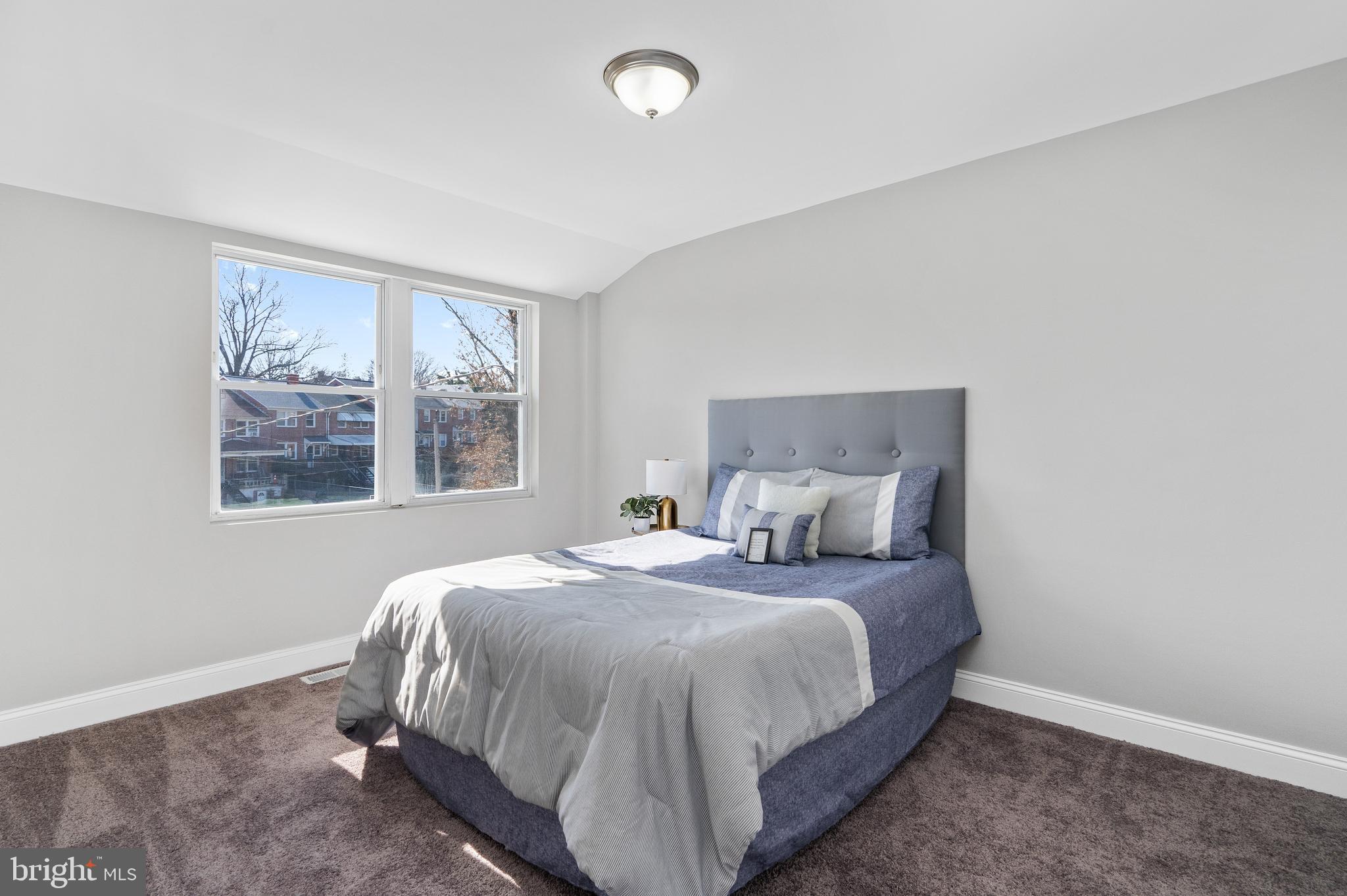 LOCH RAVEN - Residential