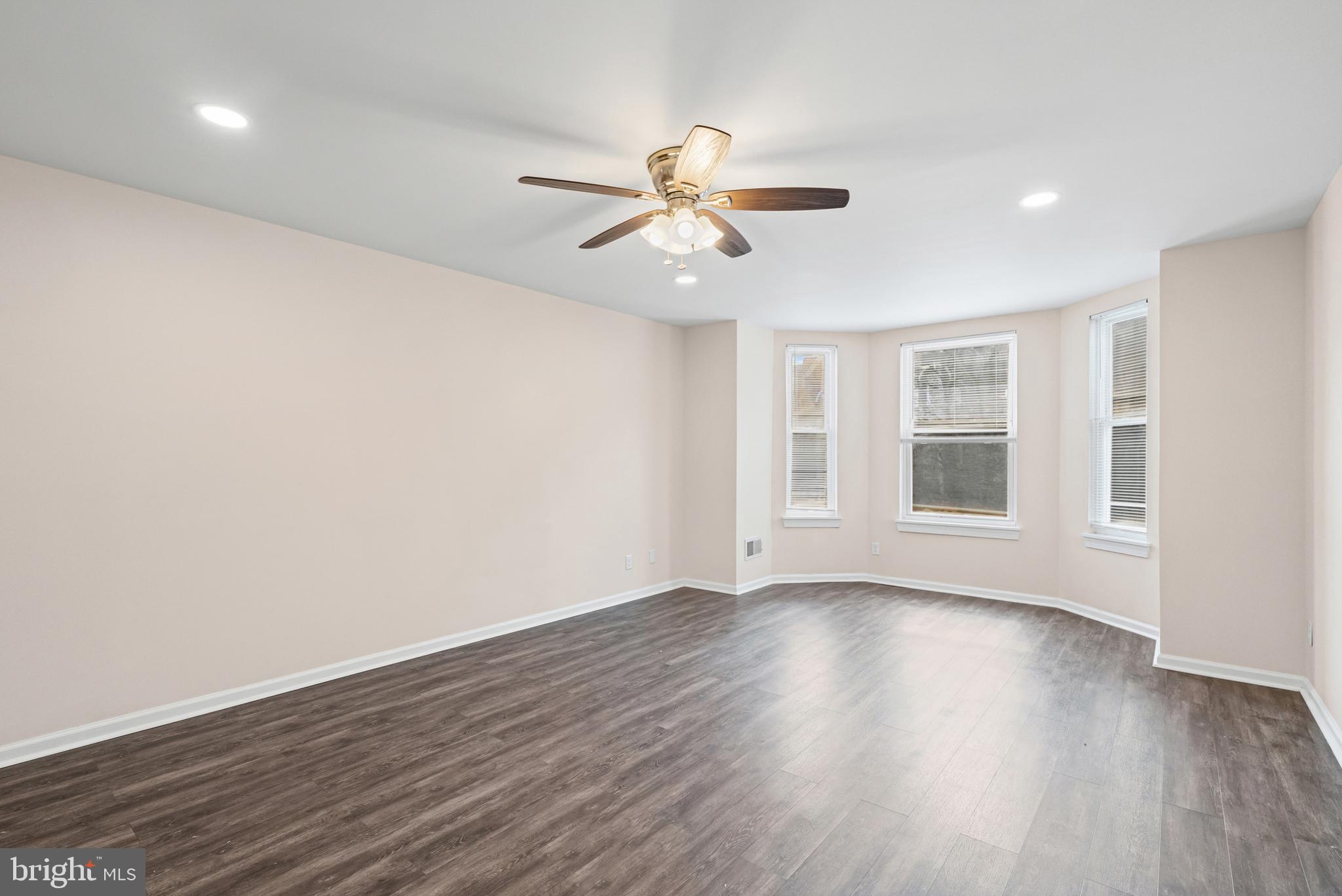 RESERVOIR HILL - Residential Income