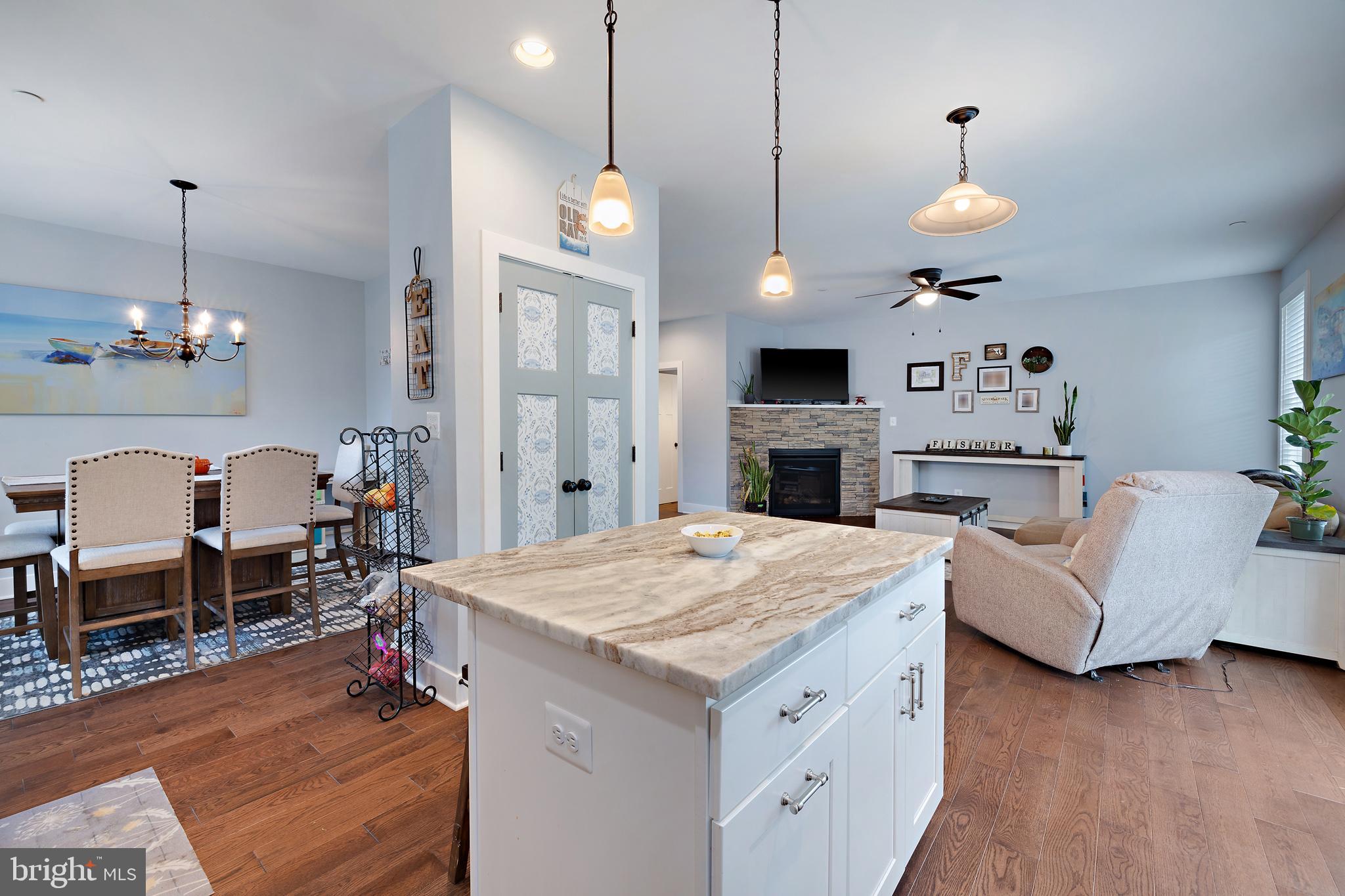 ROBINSON LANDING - Residential