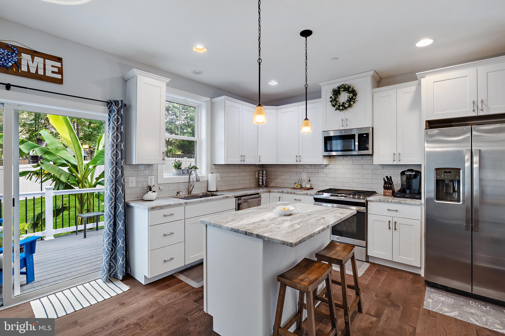 ROBINSON LANDING - Residential