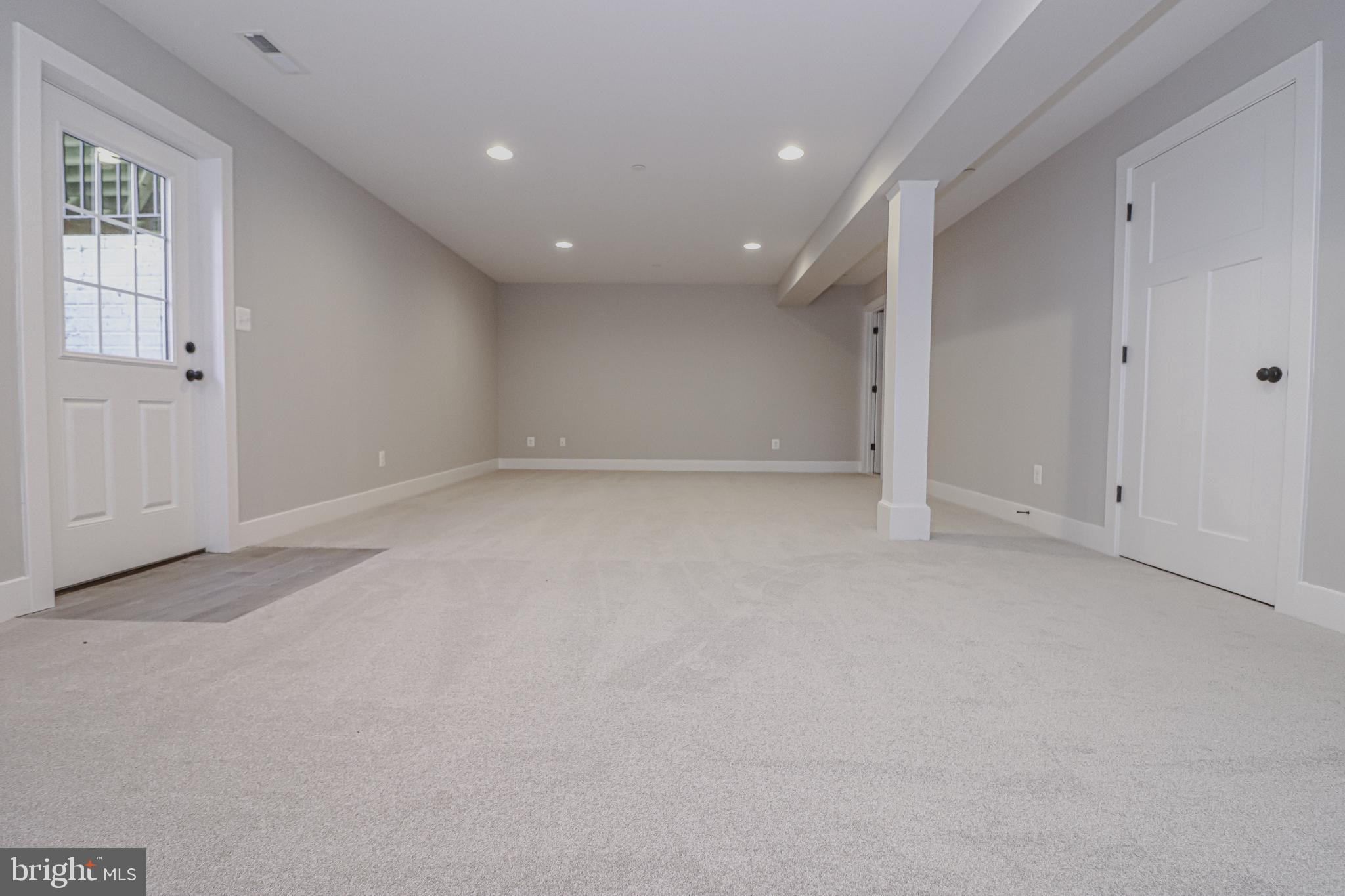 ROBINSON LANDING - Residential