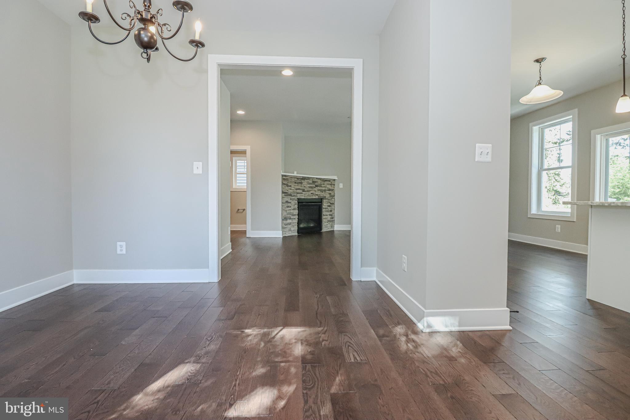 ROBINSON LANDING - Residential