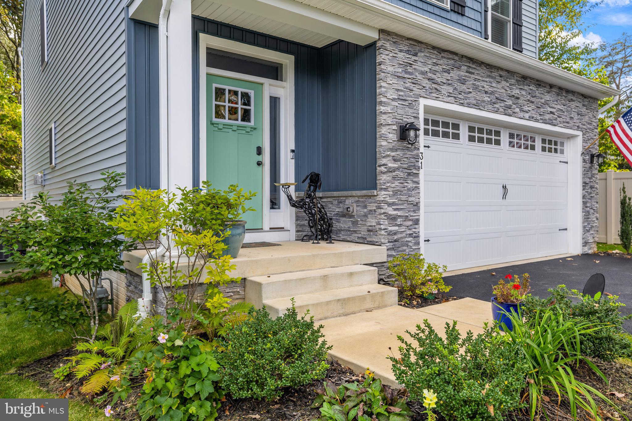 ROBINSON LANDING - Residential