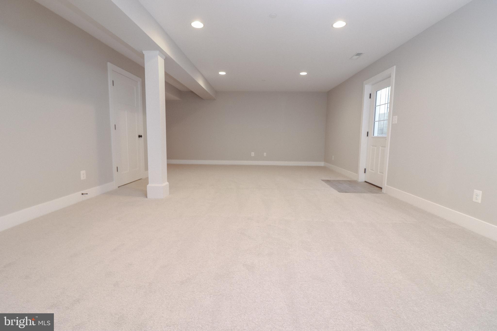 ROBINSON LANDING - Residential