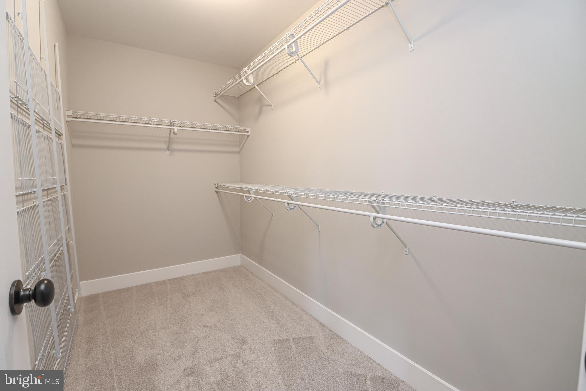 ROBINSON LANDING - Residential