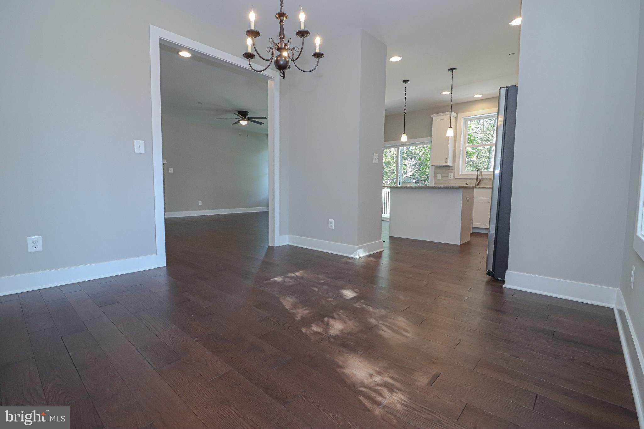 ROBINSON LANDING - Residential