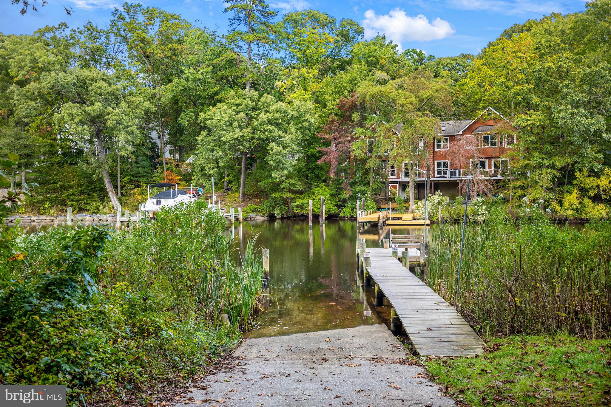 ROBINSON LANDING - Residential