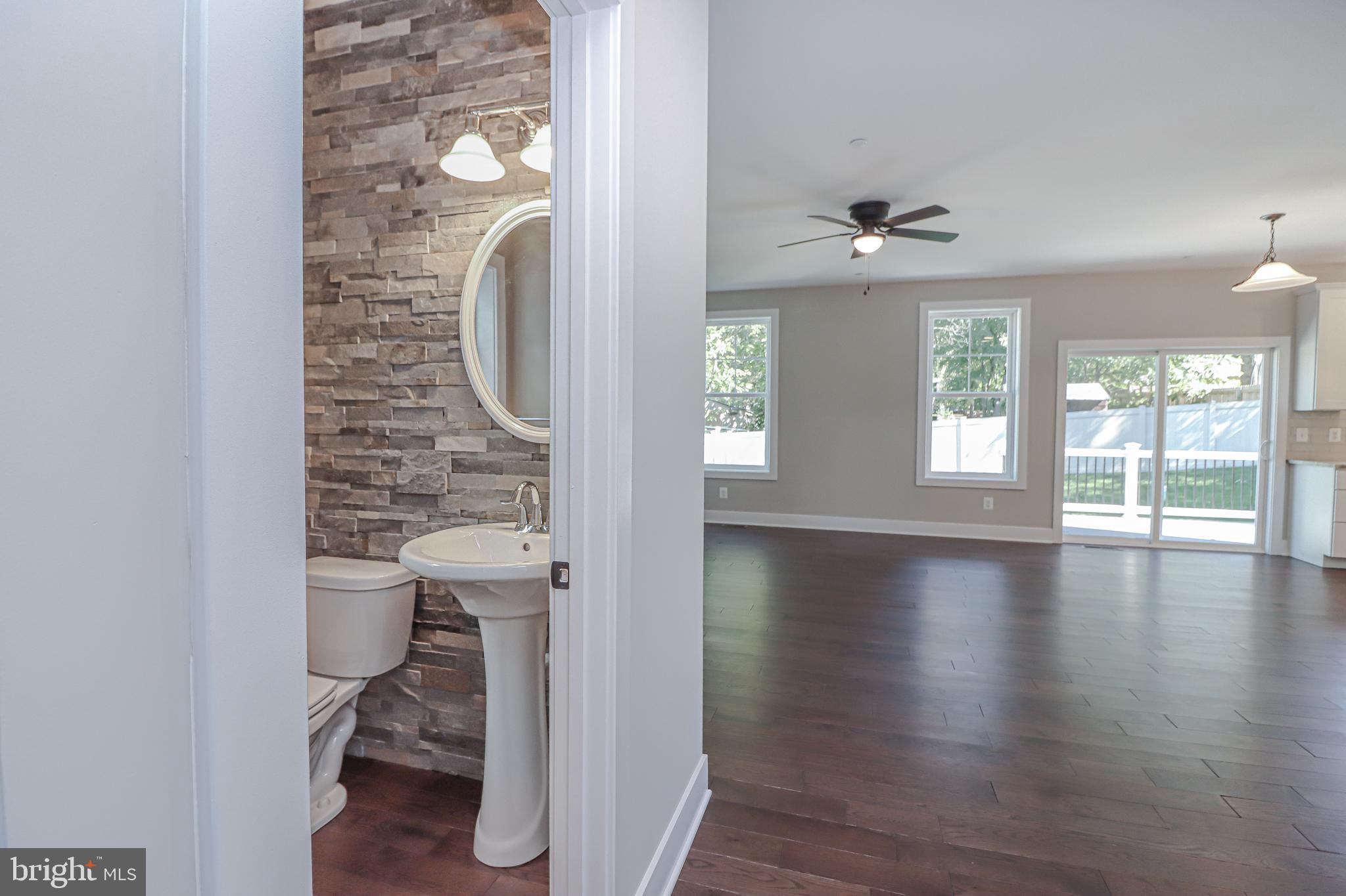 ROBINSON LANDING - Residential