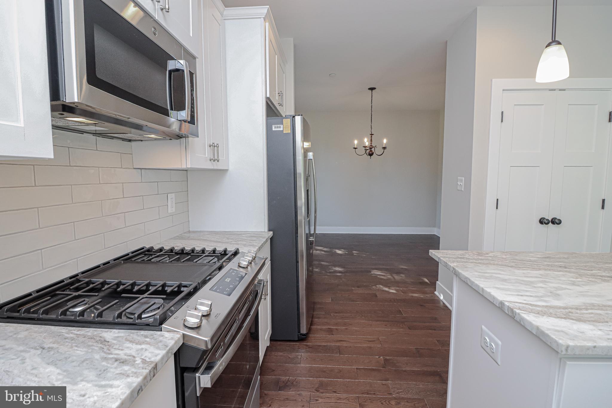 ROBINSON LANDING - Residential