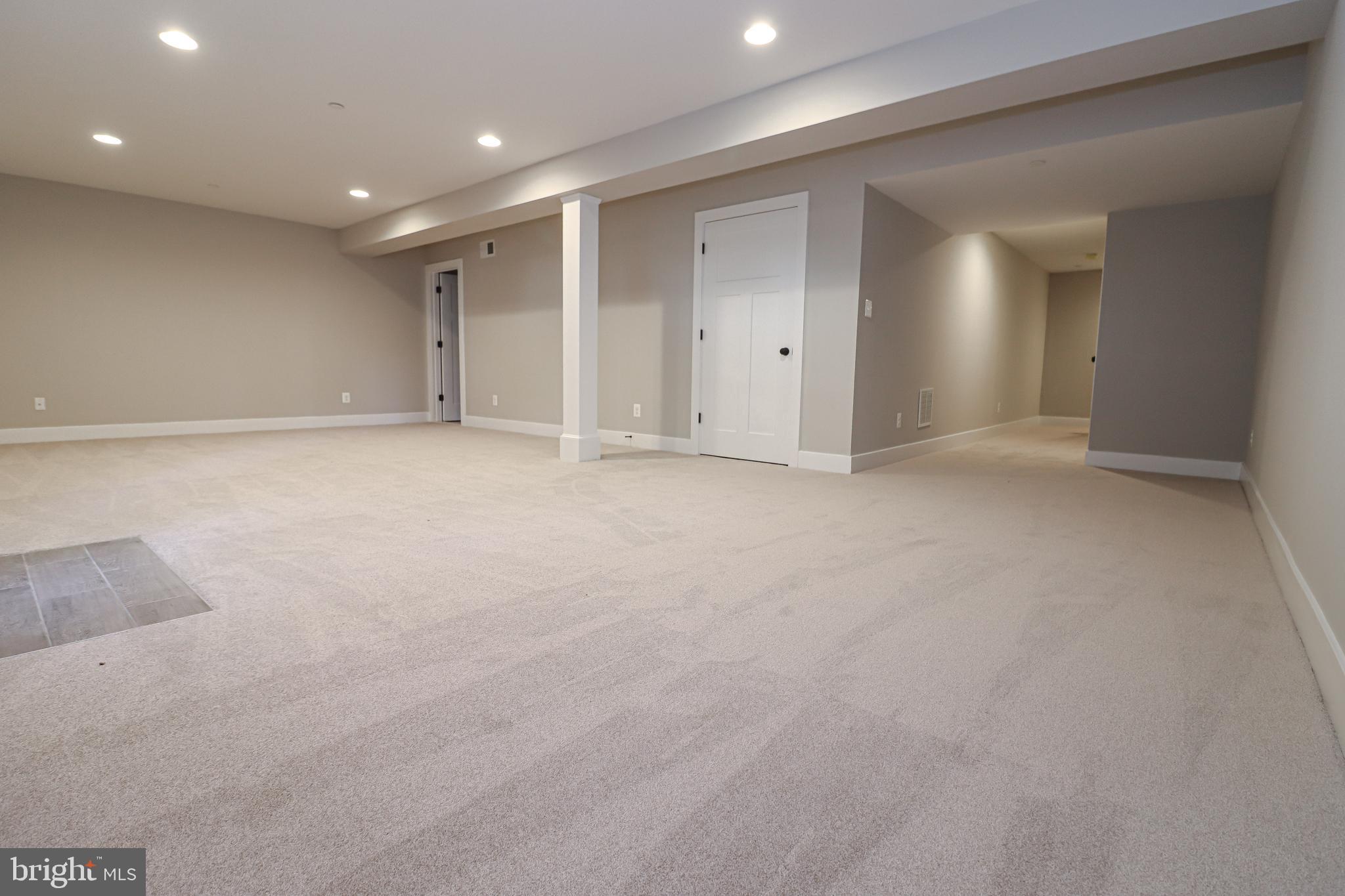 ROBINSON LANDING - Residential