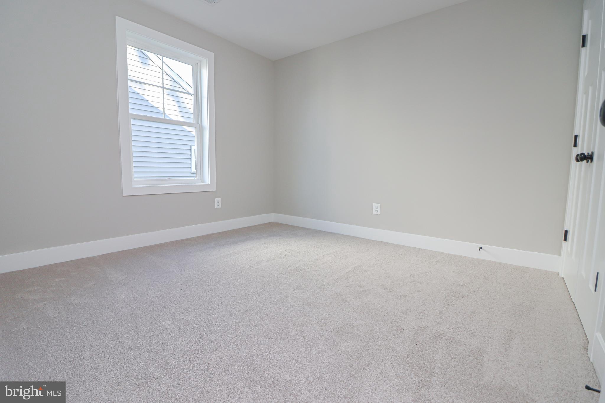 ROBINSON LANDING - Residential