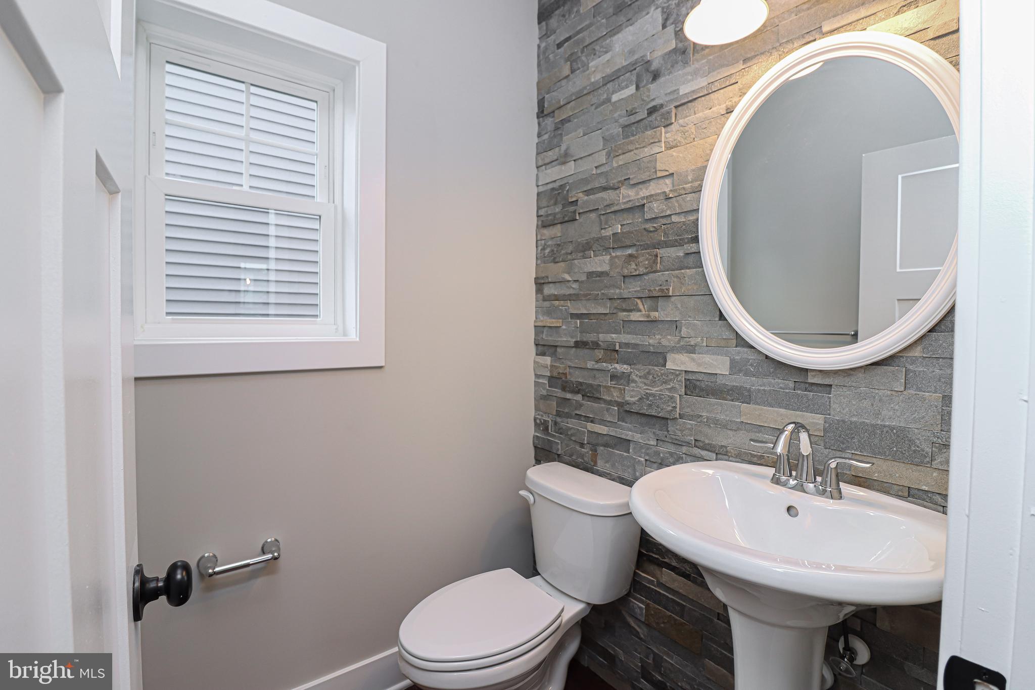 ROBINSON LANDING - Residential