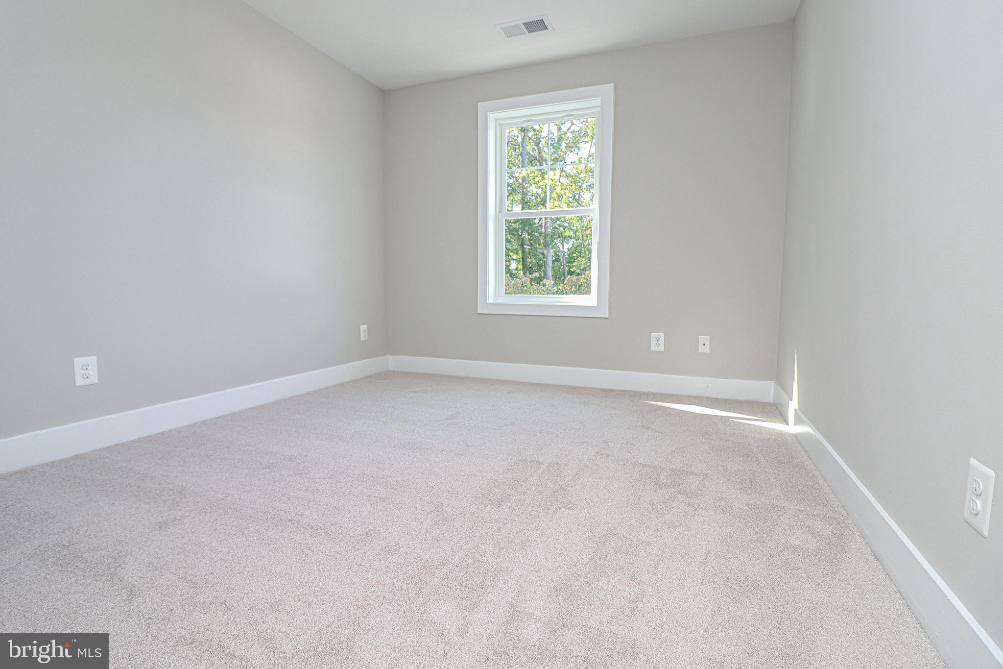 ROBINSON LANDING - Residential