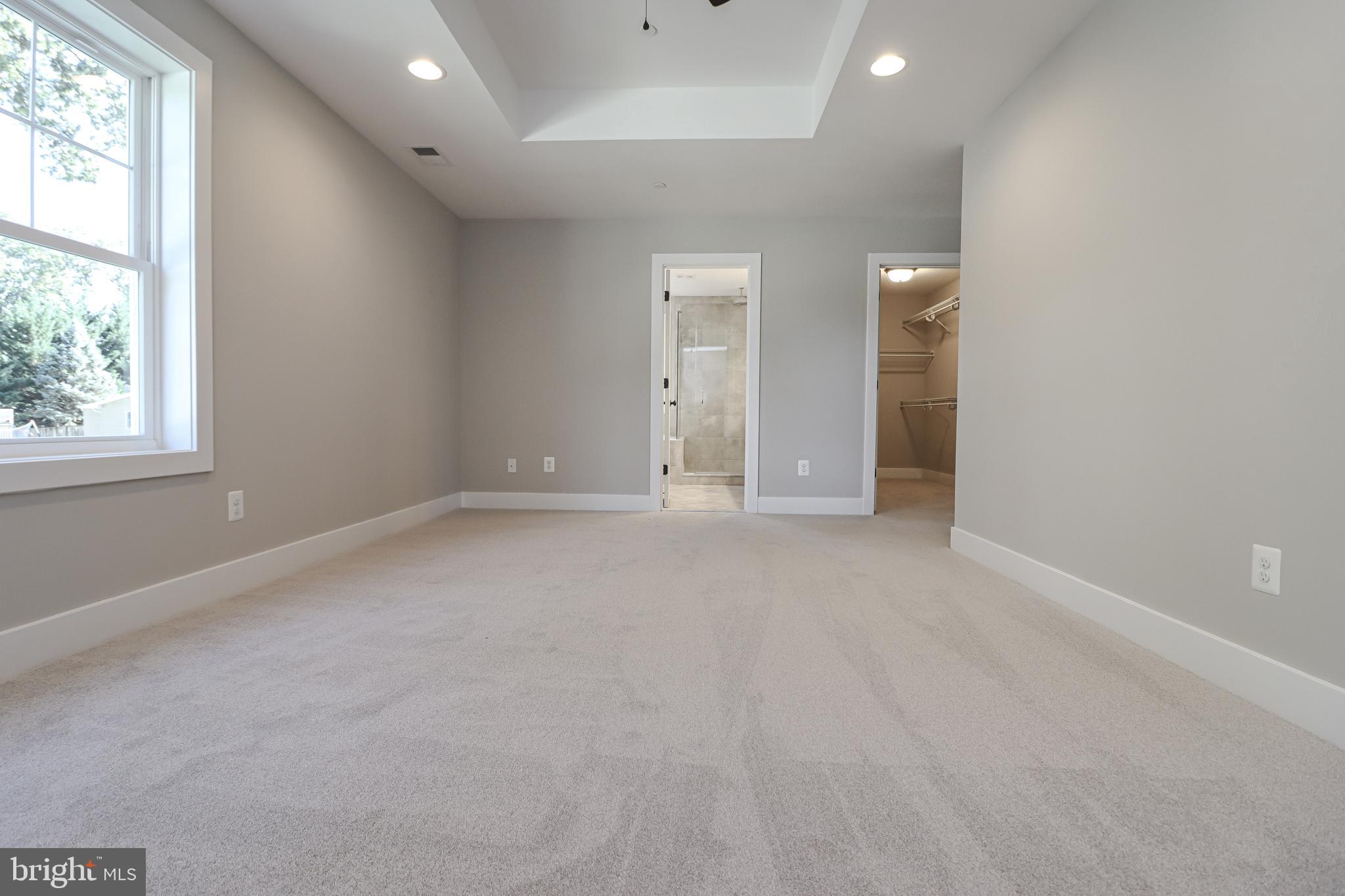 ROBINSON LANDING - Residential