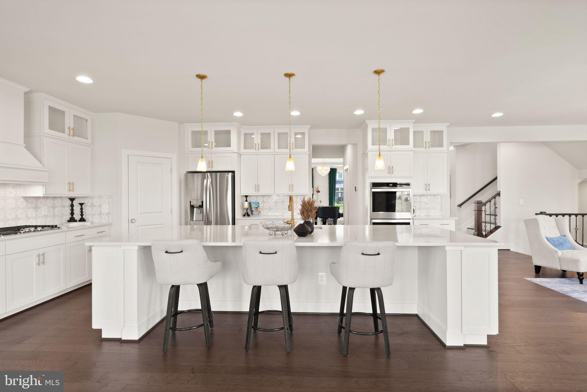 23757 CAMBRIDGE KNOLL COURT