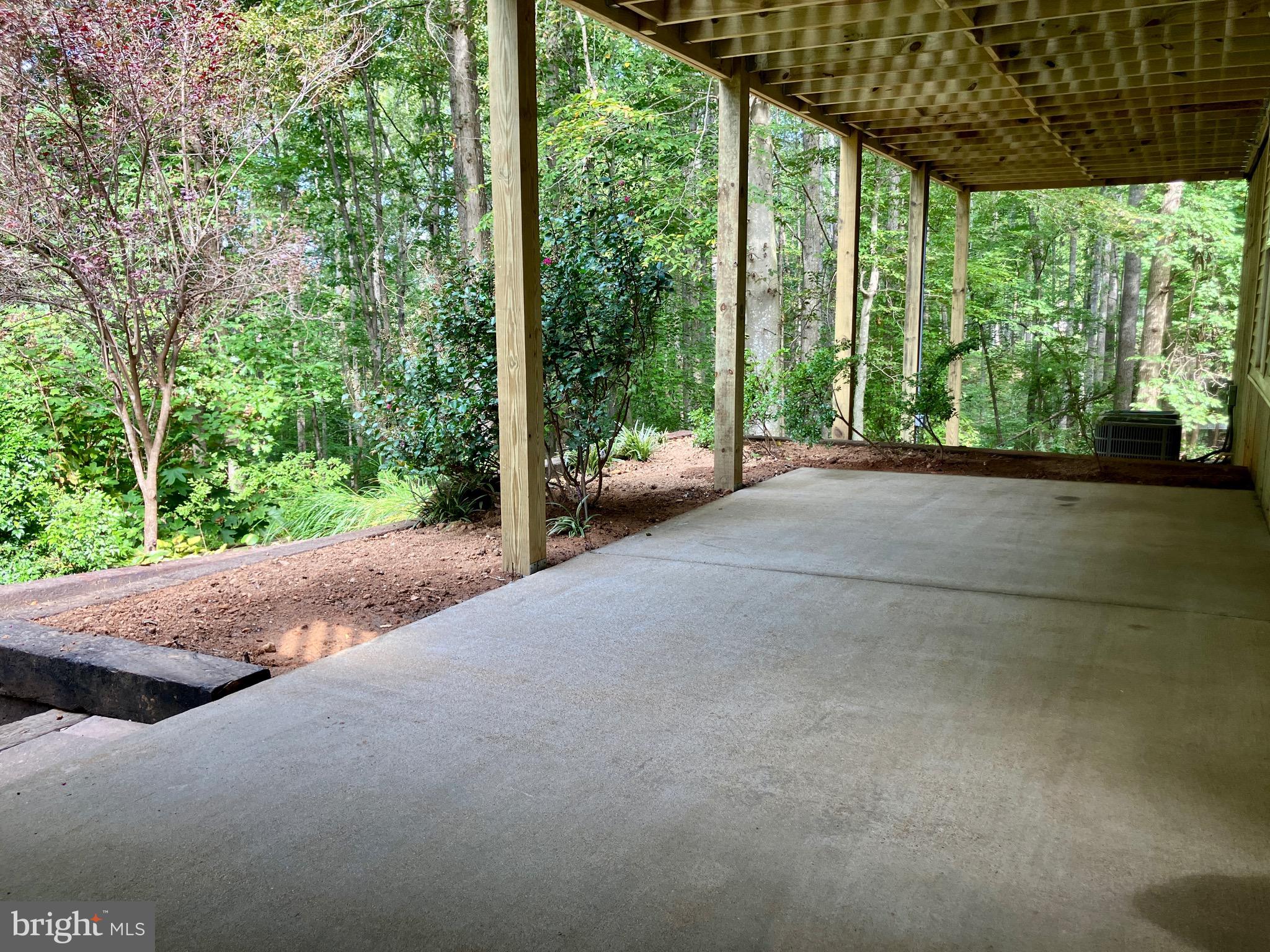 BYRD POINT - Residential