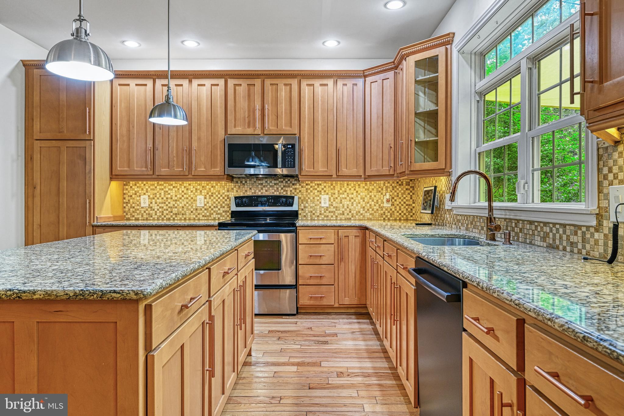 BYRD POINT - Residential