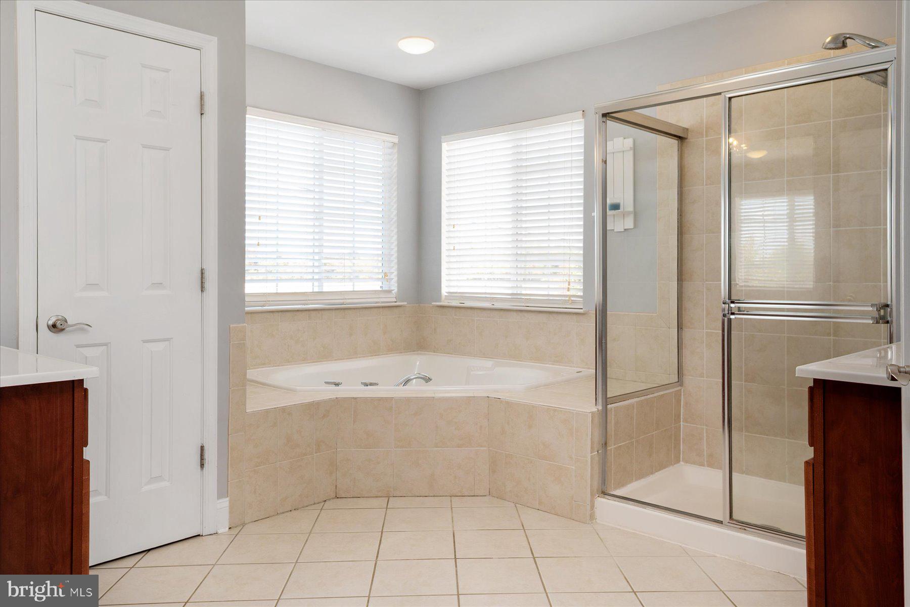 NORTH BROOK - Residential