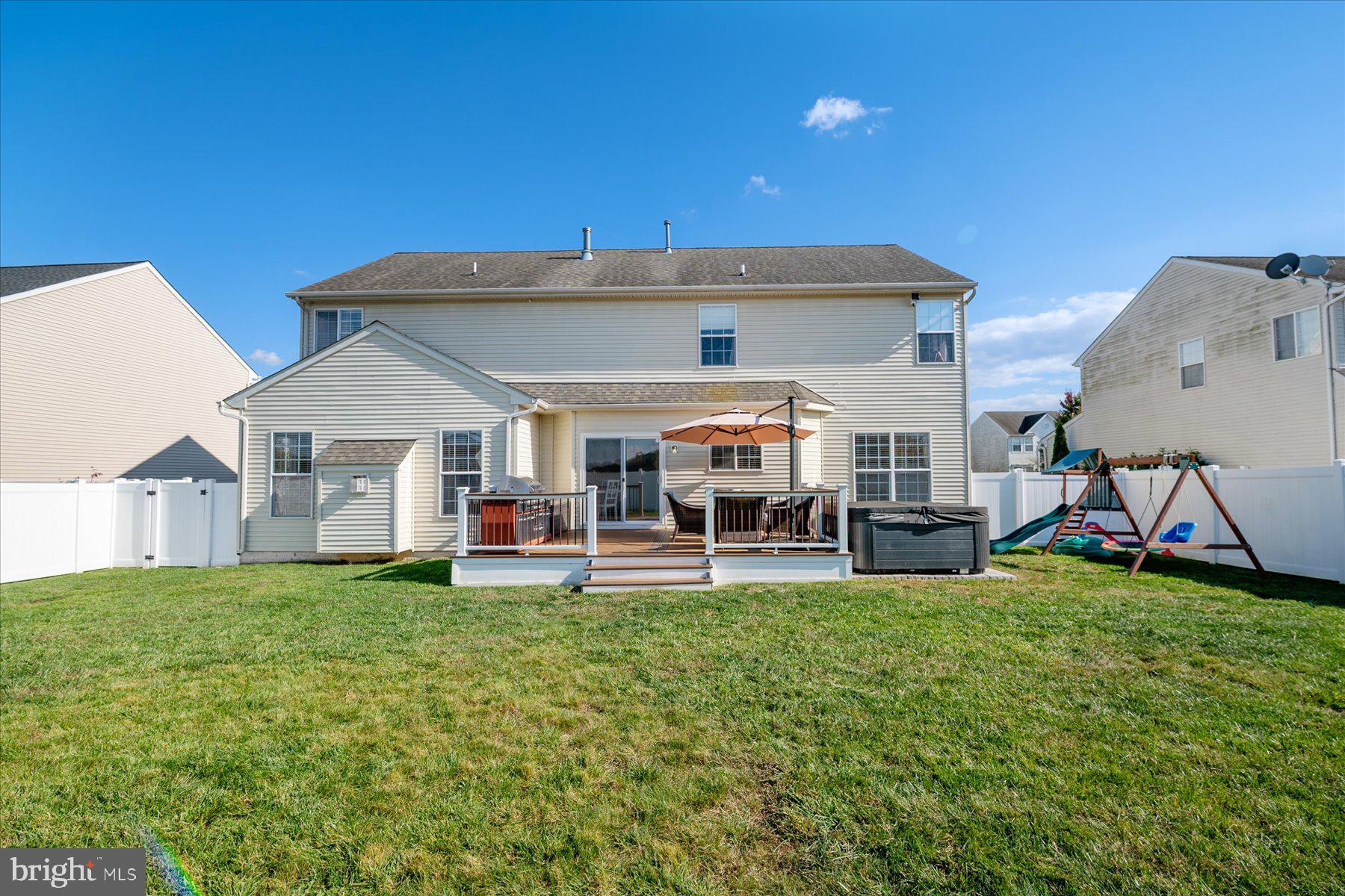 NORTH BROOK - Residential