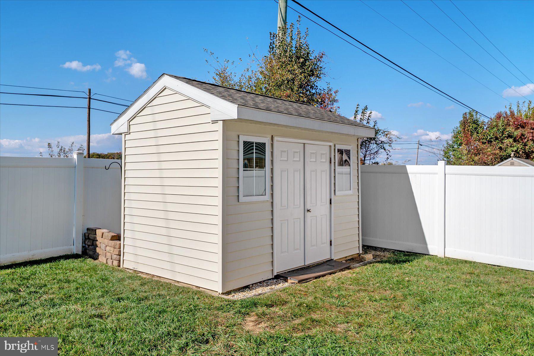 NORTH BROOK - Residential