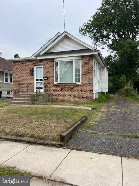 127 MANOR AVENUE
