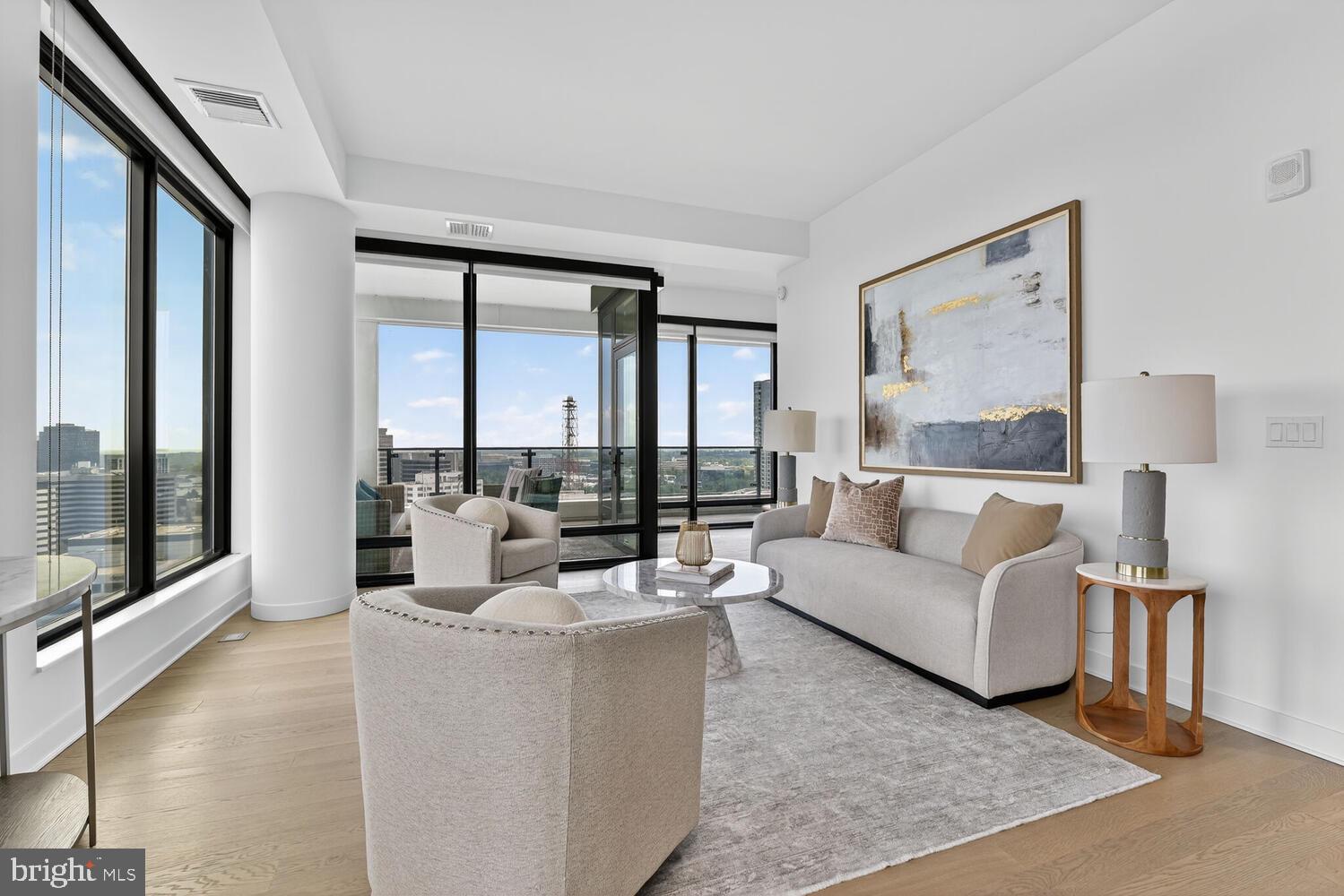 THE BORO TYSONS - Residential