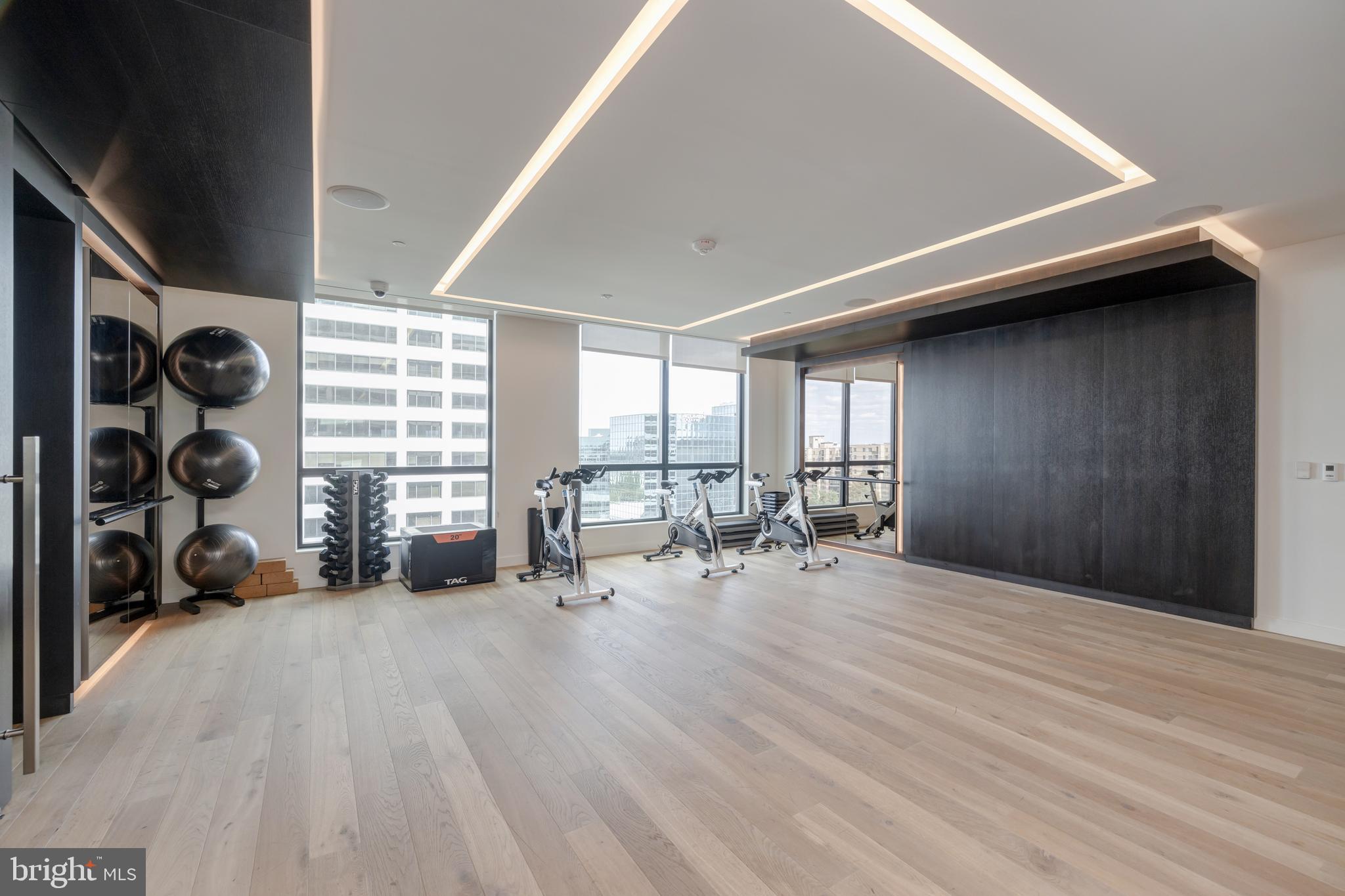 THE BORO TYSONS - Residential