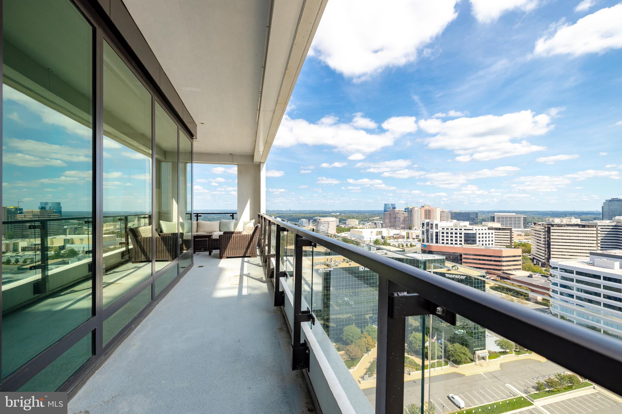 THE BORO TYSONS - Residential