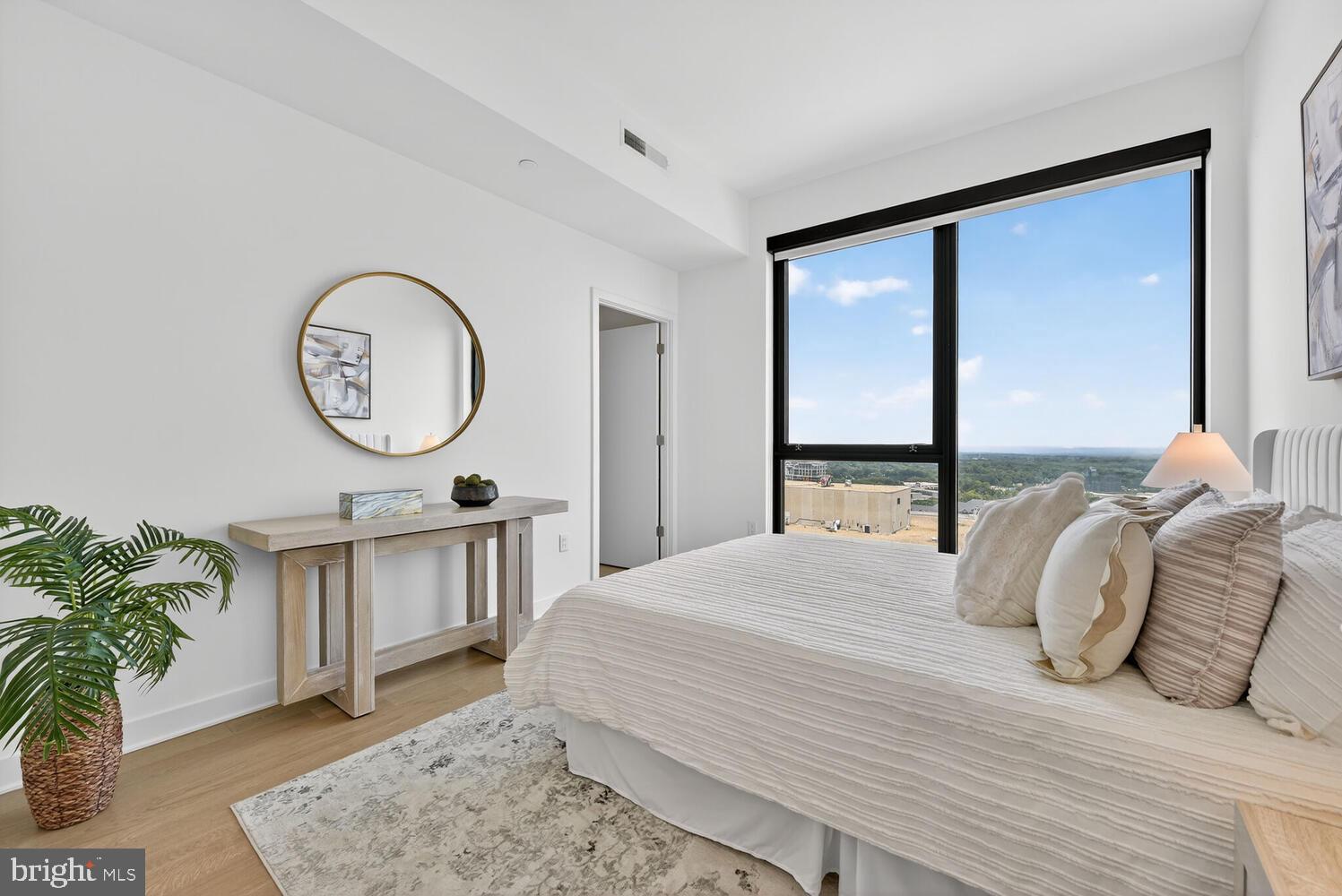 THE BORO TYSONS - Residential