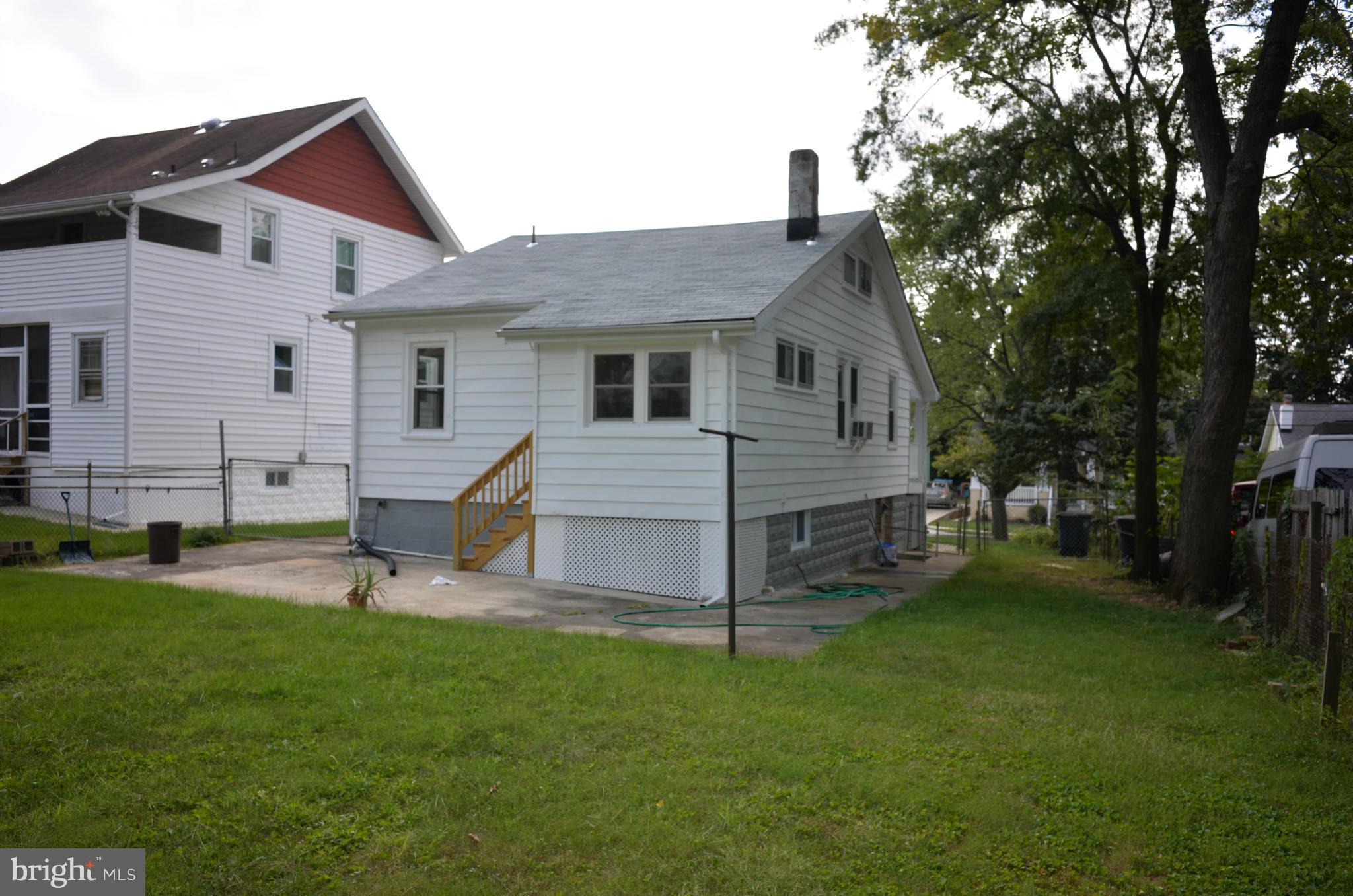 HYATTSVILLE HILLS - Residential