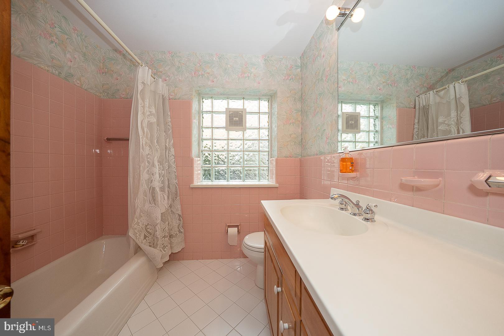 LLANERCH - Residential