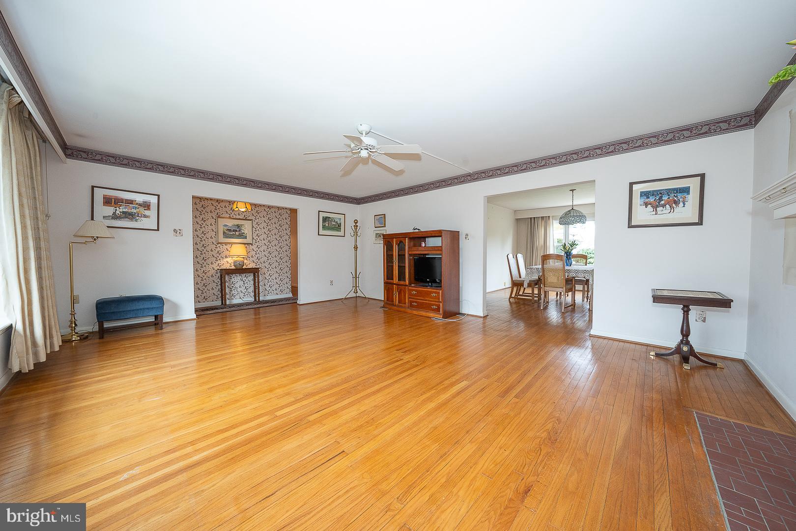 LLANERCH - Residential