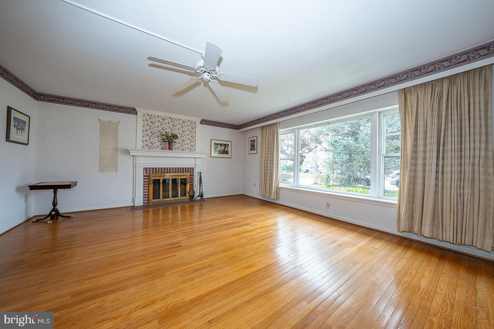 LLANERCH - Residential